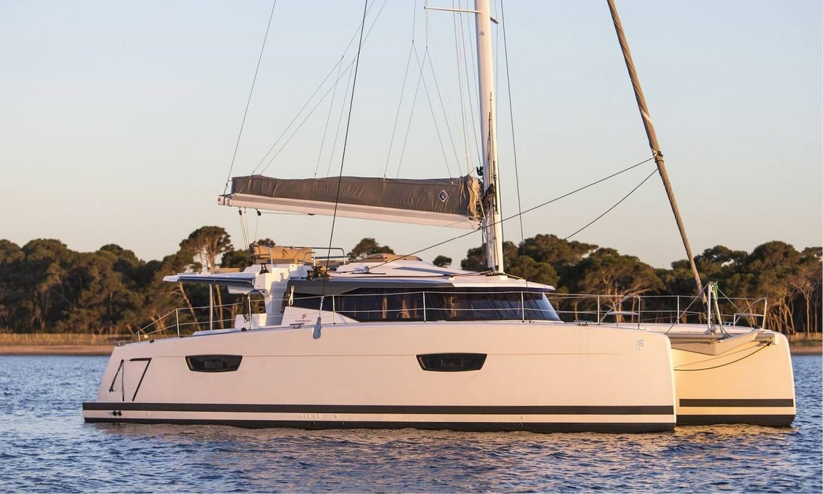 Catamaran Bali 5.4